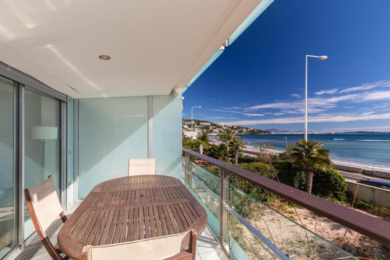 Bright Two Bedroomed Apartment On The Beach In Cannes With Huge Terrace With Fabulous Sea Views - 2001 Kültér fotó